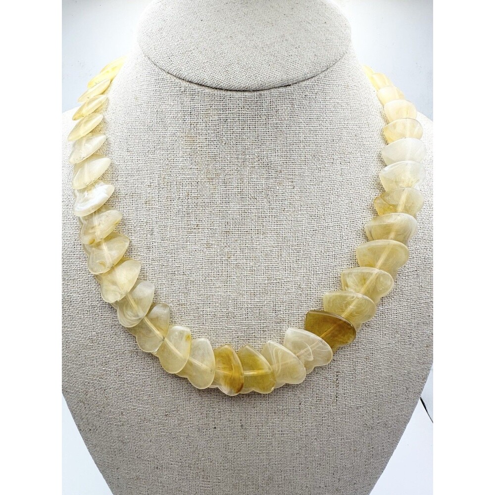 Vintage Plastic Lucite Heart Necklace 18”
